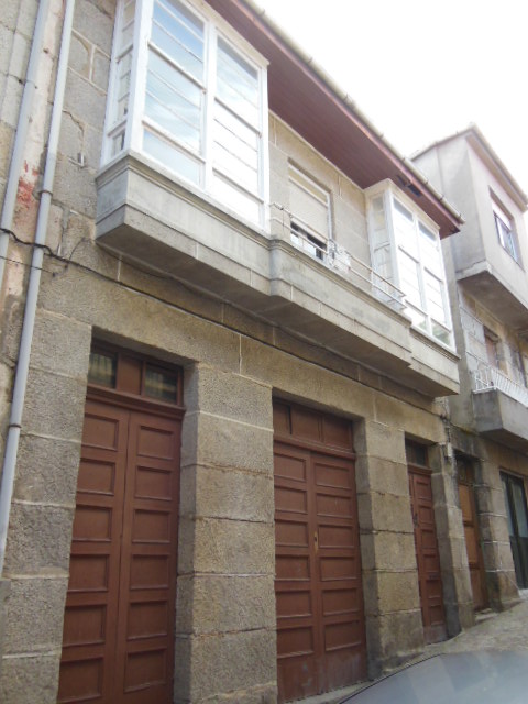 La Xunta adjudica la redacción del proyecto para rehabilitar el primero de los 7 inmuebles adquiridos en Ribadavia para destinarlos la vivienda en alquiler