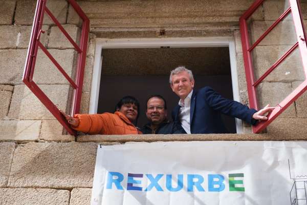 Rueda destaca que la Xunta ya está trabajando en el compromiso de duplicar el parque público residencial de Galicia hasta llegar a las 8.000 viviendas en 2028