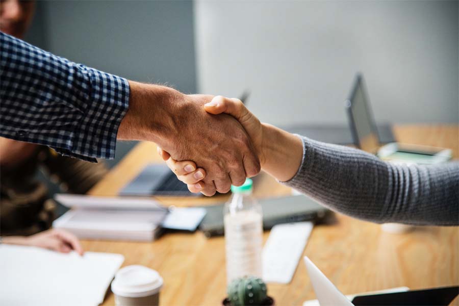 A Comisión Nacional de Mercados e Competencia comeza procedementos disciplinarios contra 7 firmas de intermediación inmobiliaria