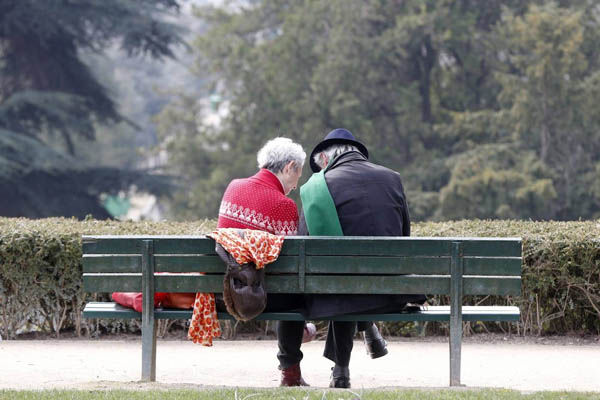 Un matrimonio ovetense é desahuciado por non poder pagar o alugüeiro e durme dúas noites nun parque