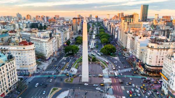 Argentina ocupa el primer lugar en esfuerzo financiero para adquirir una vivienda, según el Centro de Investigación de Finanzas de la Universidad Torcuato di Tella