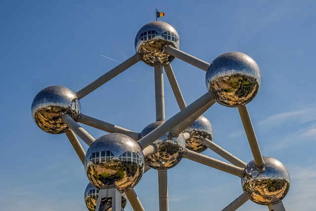 Las previsiones de Bruselas para la Eurozona muestran una ligera caída en el precio de la vivienda y un ligero crecimiento económico de los países en 2023