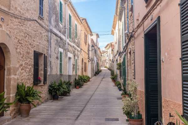 El último informe de la Sociedad de Tasación señala que Baleares es la comunidad con mayor dificultad de acceso a la vivienda