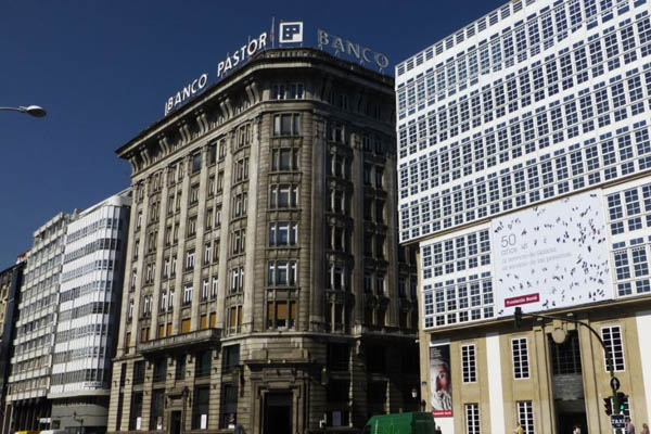 A Coruña aproba a licenza para a rehabilitación do edificio do Banco Pastor 