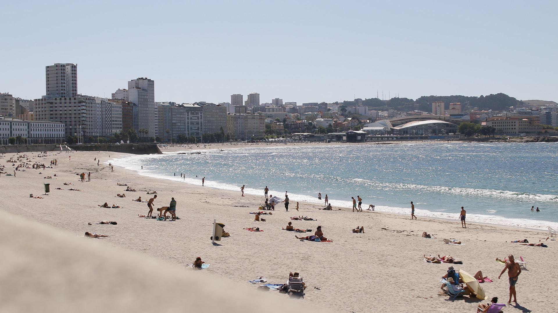 El Gobierno de A Coruña no ve amenaza en el sector de los alquileres y descarta regular por el momento los pisos turísticos