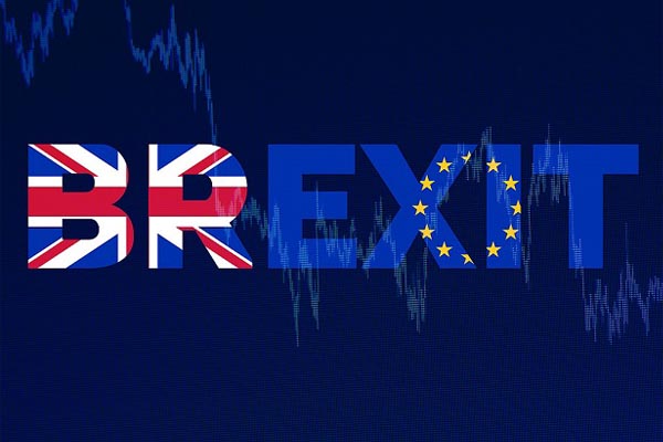 O Brexit provoca unha caída da demanda inglesa de vivenda española