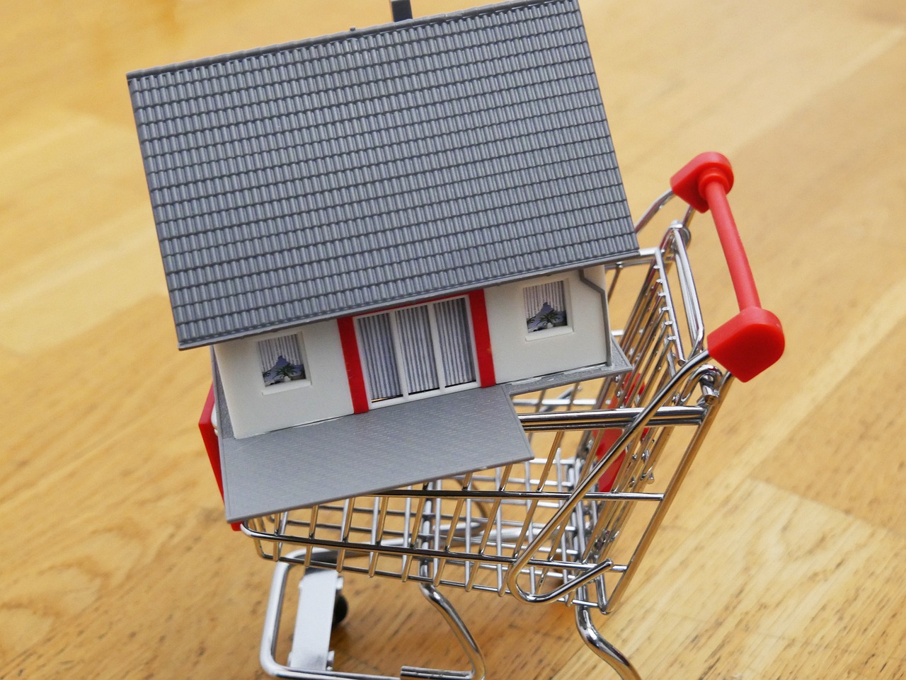 La Asociación Hipotecaria Española prevé más aumentos en el precio de la vivienda debido al desequilibrio del mercado