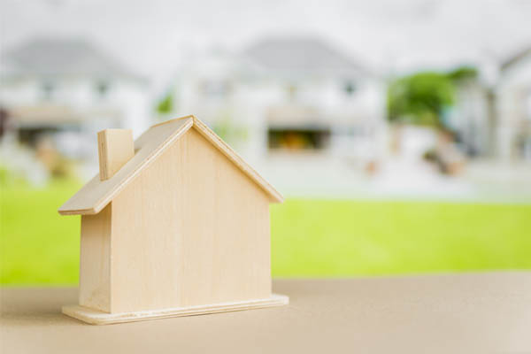 As inmobiliarias advirten que o alto prezo das vivendas está mermando a actividade de compravenda