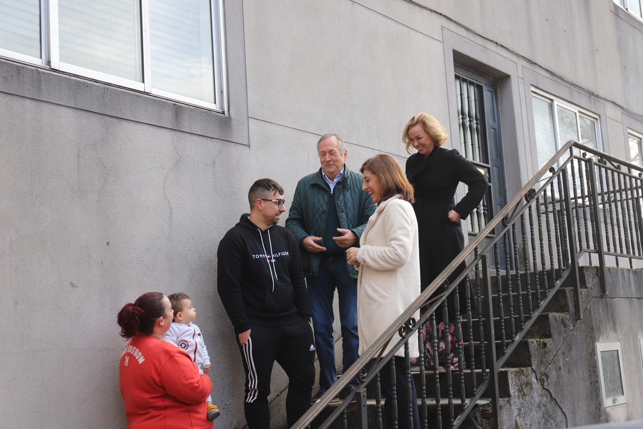 La Xunta ha ayudado a 600 jóvenes gallegos a comprar su vivienda en ayuntamientos de menos de 10.000 habitantes