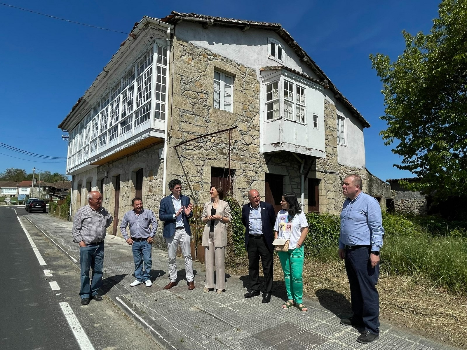 La Xunta colabora con el ayuntamiento de Pantón en la mejora de inmuebles y equipaciones públicas con una inversión de 540.000€