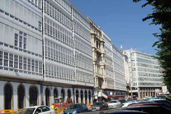 A obra nova segue estancada na Coruña