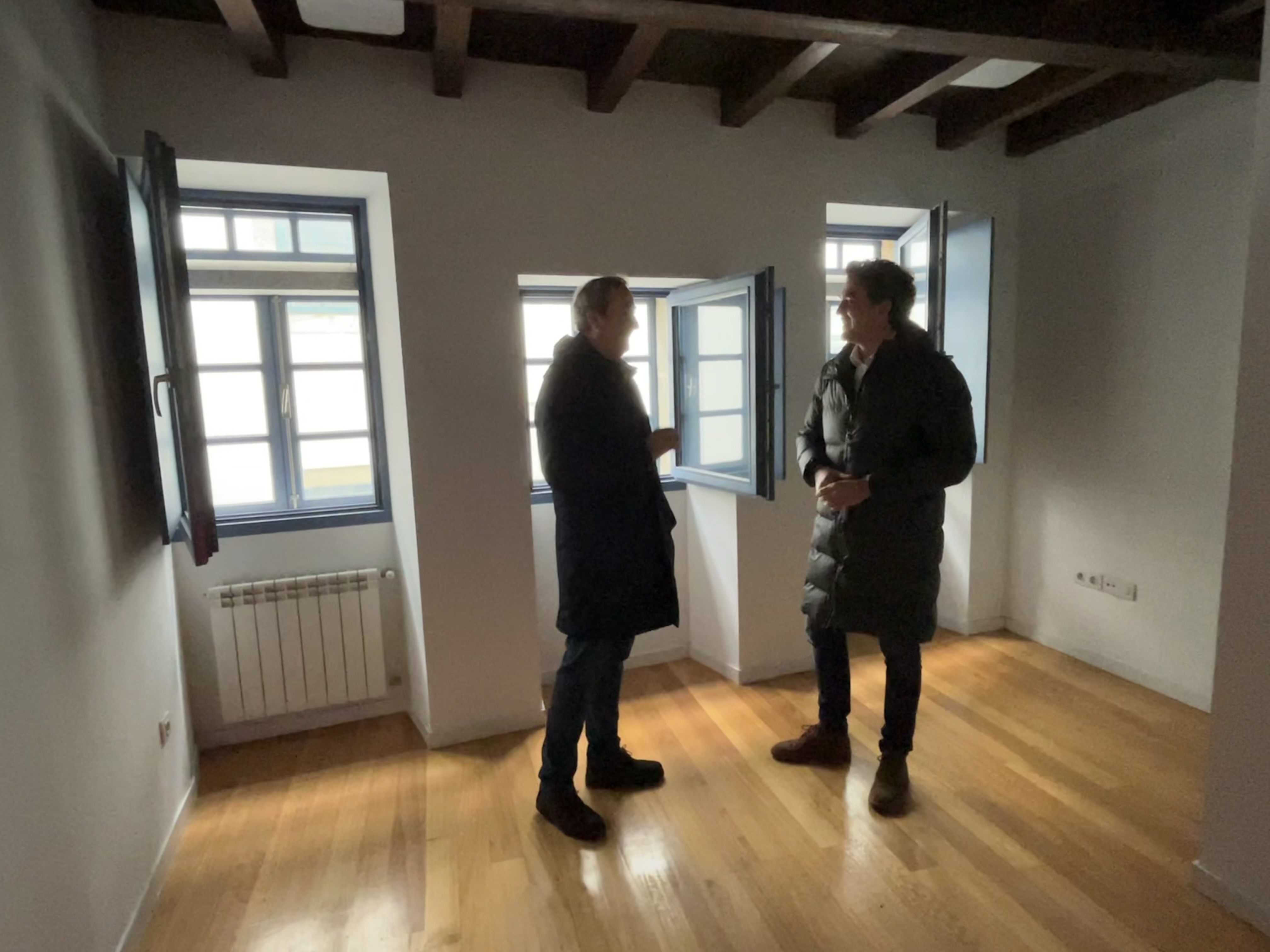 Entregada una vivienda de promoción pública en la calle Tinería en régimen de alquiler