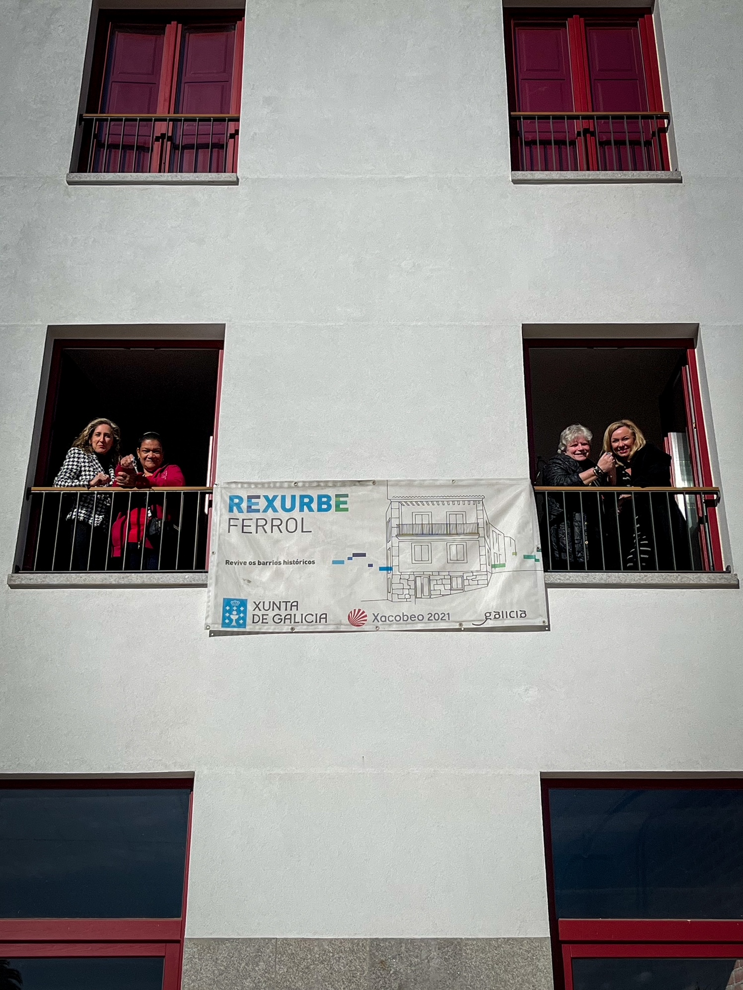 Entregadas  en Ferrol las dos primeras viviendas de promoción pública rehabilitadas a través del programa Rexurbe