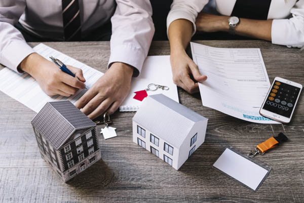 Las hipotecas sobre viviendas se disparan un 35,1% en marzo en España tras cinco meses de caídas