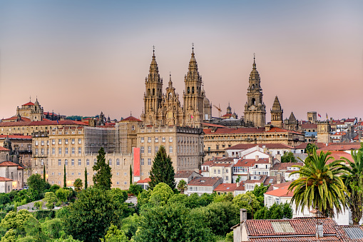 Numerosos propietarios de pisos turísticos paran su actividad en Santiago de Compostela