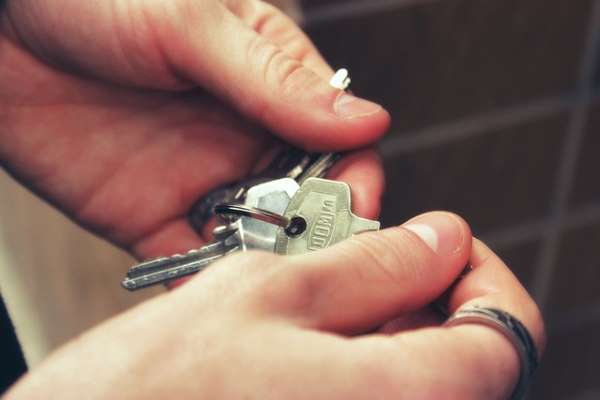 La expectativa de cara a 2024 es un descenso de las operaciones de compraventa y un aumento del precio medio de la vivienda