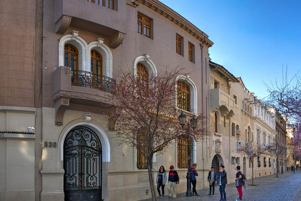 Os londinenses optan por mercar vivendas fora da capital