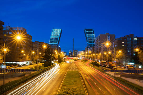 Madrid presenta a campaña 'Creando vivienda pública: si vendes tu casa, llámanos'