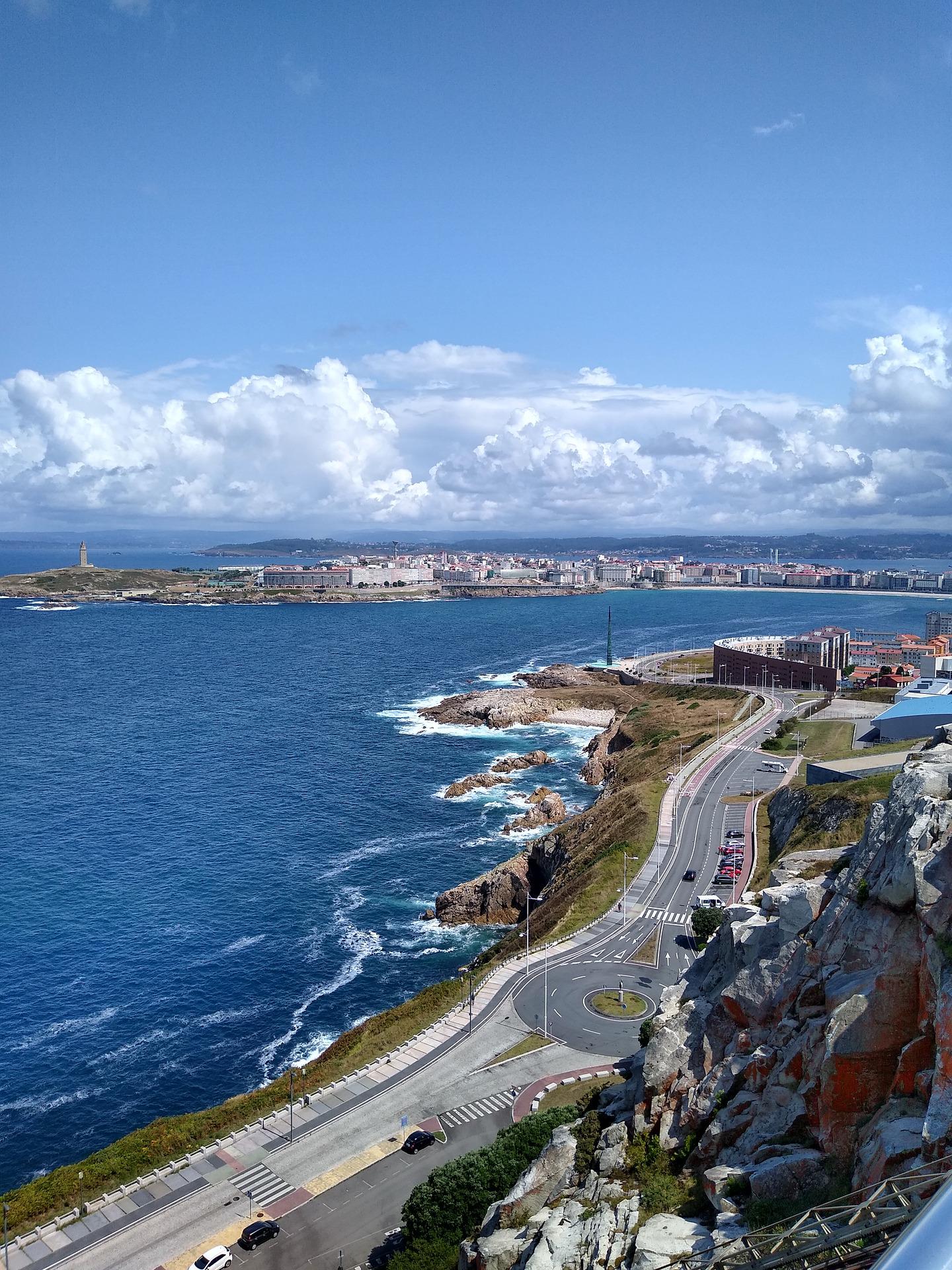 El Ayuntamiento de A Coruña promoverá la rehabilitación de viviendas de personas vulnerables