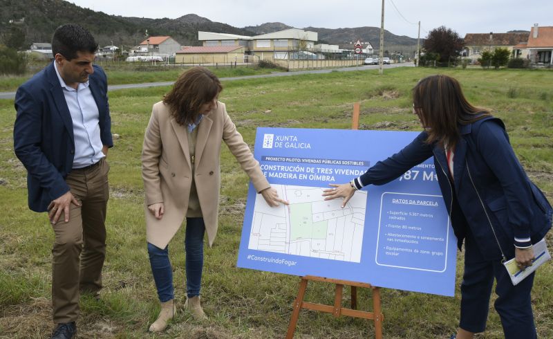 La Xunta prevé ampliar el parque público residencial de Oímbra al amparo de un proyecto piloto para la construcción de viviendas en madera