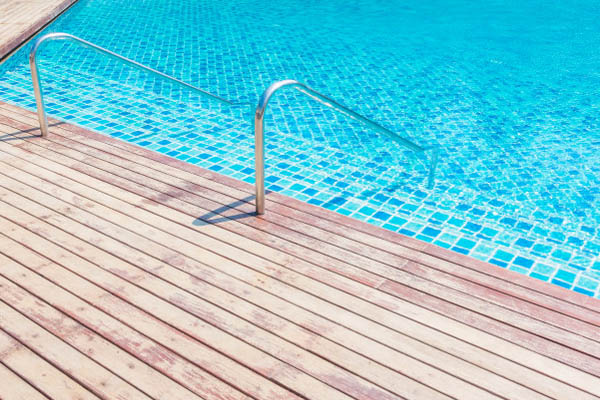 Un estudo de idealista indica que aumentou a interese polas vivenda con piscina en toda España 