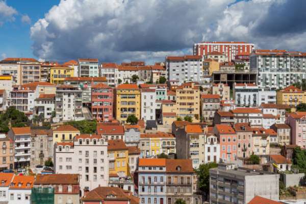 El Gobierno de Portugal aprueba la exención de impuestos a jóvenes de hasta 35 años por la compra de vivienda