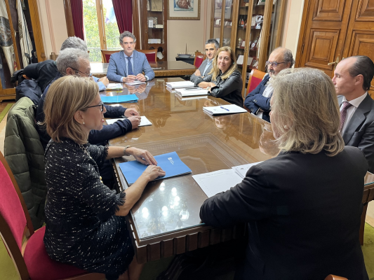 El Ayuntamiento de Lugo se compromete a remitir con urgencia a la Xunta la documentación pendiente para la inscripción del 5% del PXOM