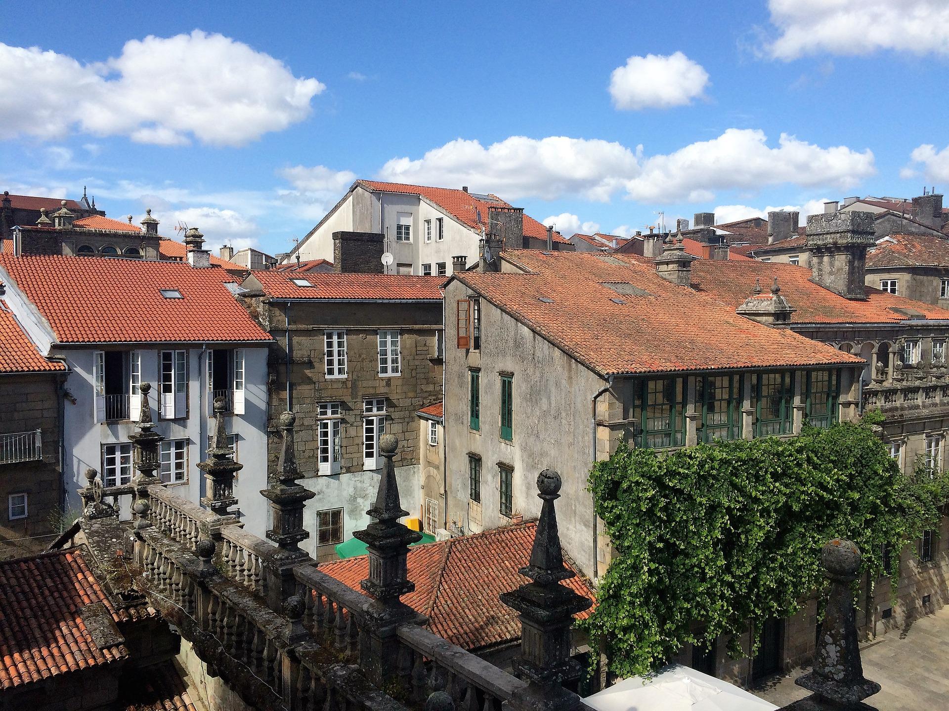 El entorno de Santiago acumula ya el 18% de las viviendas de uso turístico de Galicia