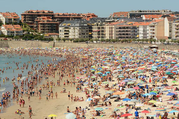A oferta de pisos turísticos en Galicia aumenta un 6% segundo datos da Consellería de Turismo 