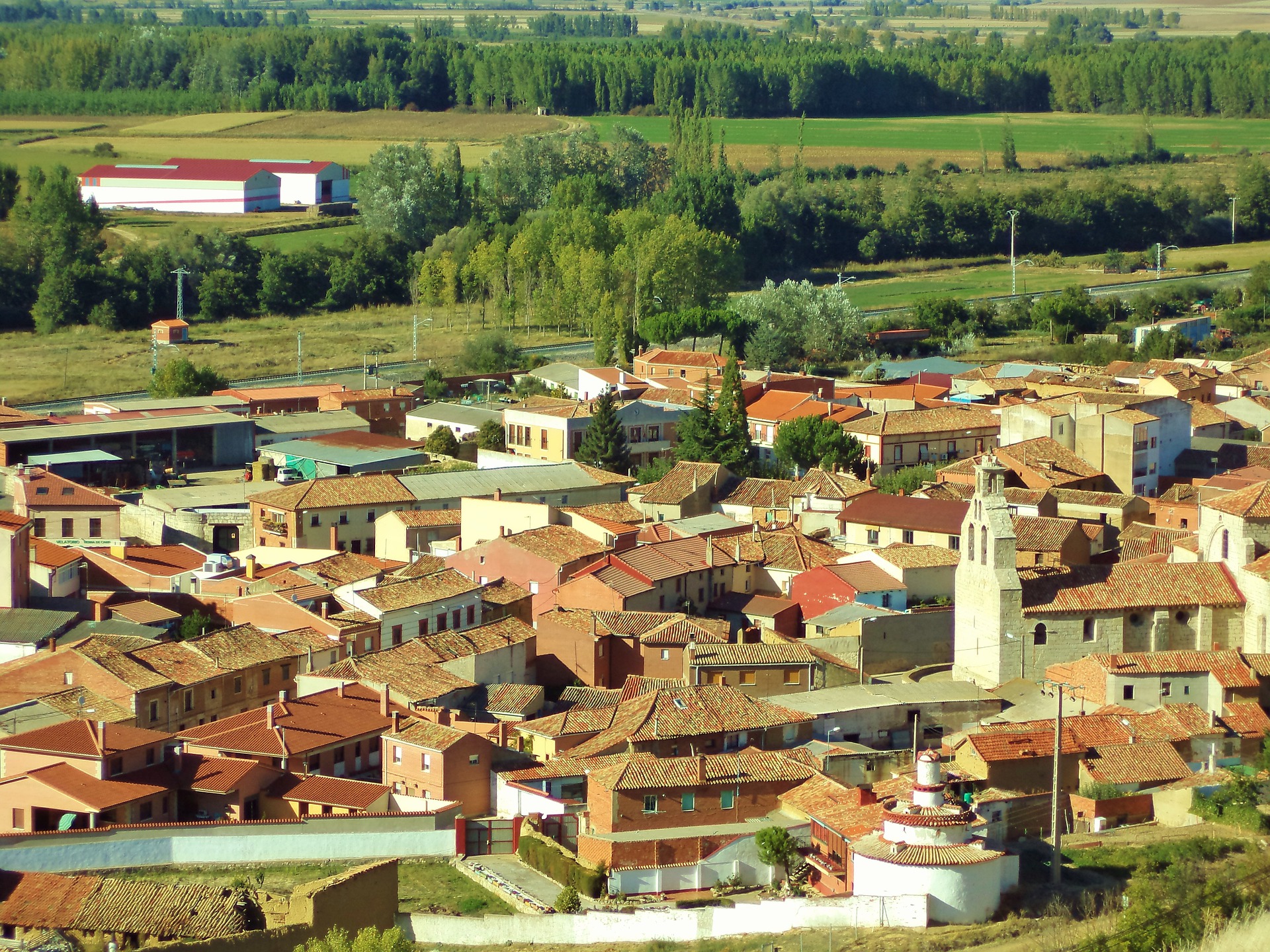 Proponen rehabilitar casas vacías y ofertarlas como alquiler para luchar contra la despoblación en Palencia