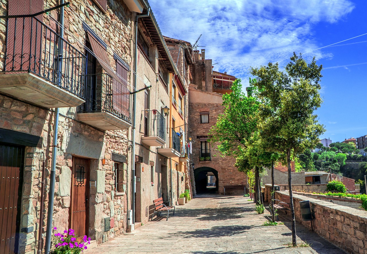 El parque de la vivienda usada en España presenta una edad media de 43,5 años según el último informe de la Federación Nacional de Asociacións Inmobiliarias