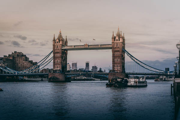 Los precios de la vivienda en Inglaterra suben a pesar del programa "Help to Buy"